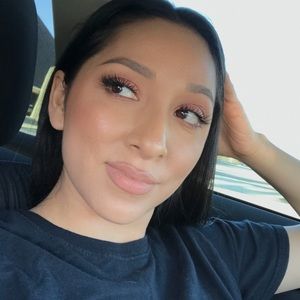 Meet your Posher, Edith